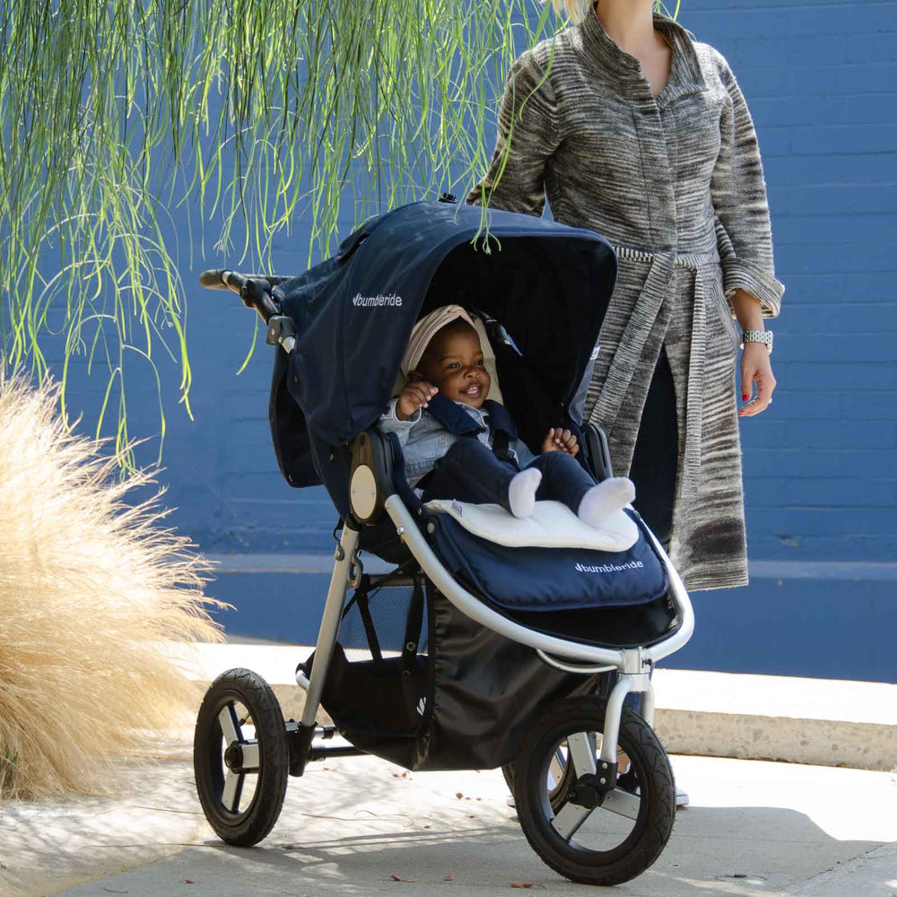 
                        
                          Organic Cotton Stroller Liner on Bumbleride Indie in Maritime Blue - Canada
                        
                      